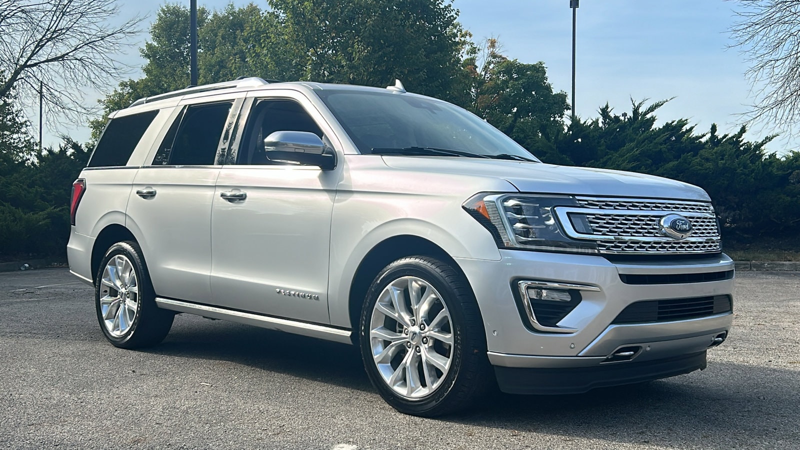 Used 2019 Ford Expedition Platinum with VIN 1FMJU1MT3KEA22420 for sale in Dublin, OH