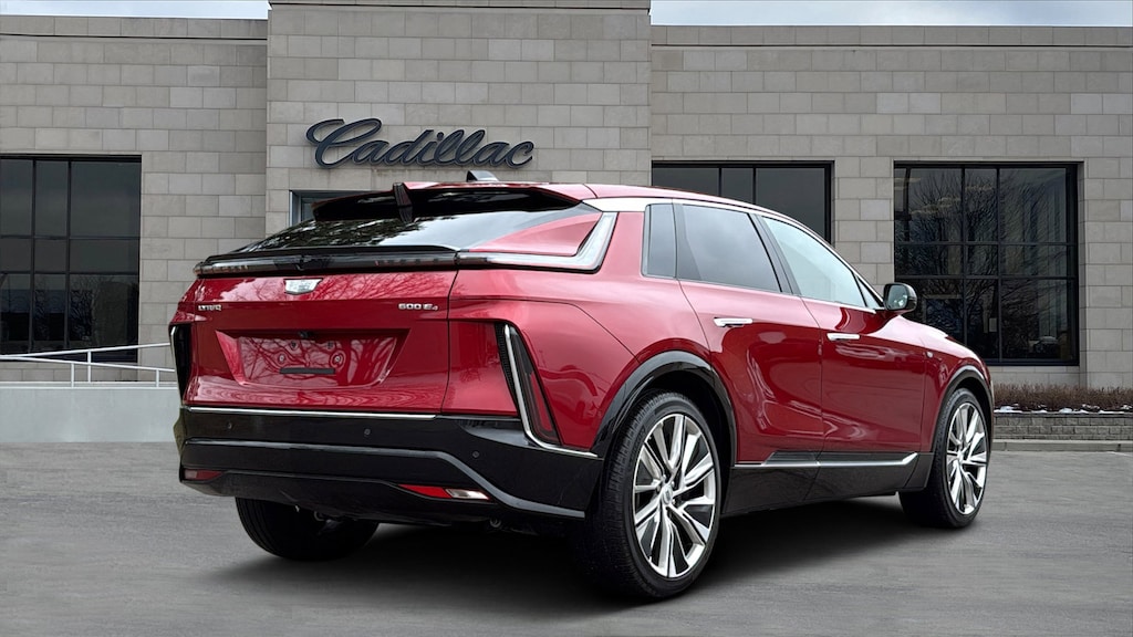 Certified 2024 CADILLAC LYRIQ Luxury 3 SUV