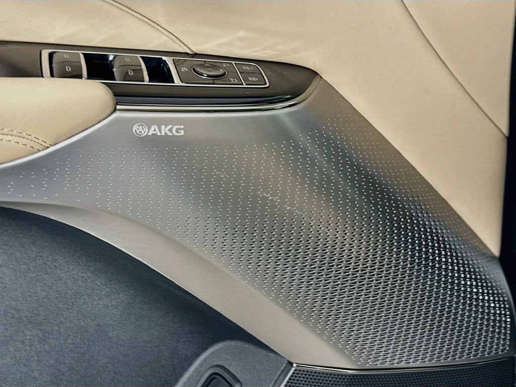 2026 Cadillac LYRIQ Signature Luxury - Photo 23