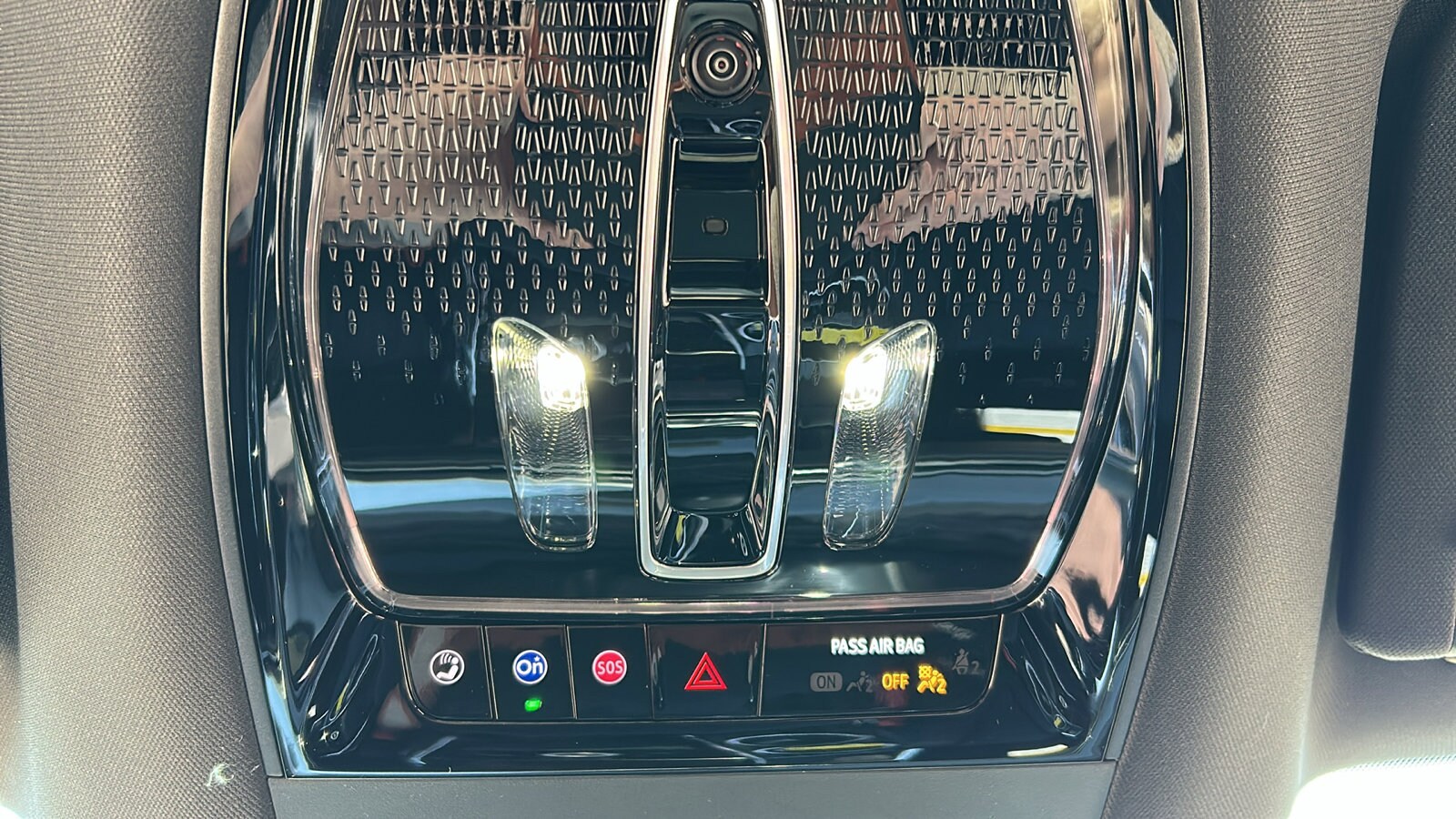 2025 Cadillac Escalade IQ Sport 1 - Photo 36