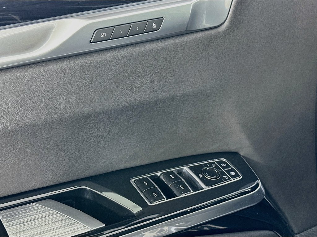 2026 Cadillac Escalade Sport - Photo 23