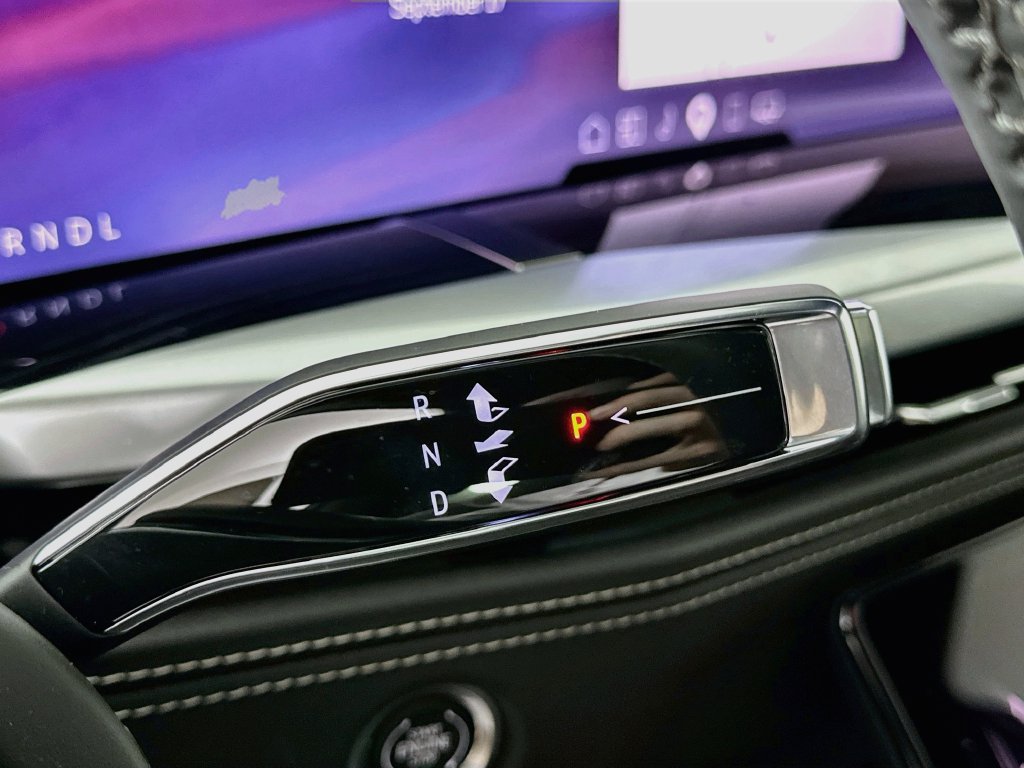 2026 Cadillac Escalade Sport - Photo 21