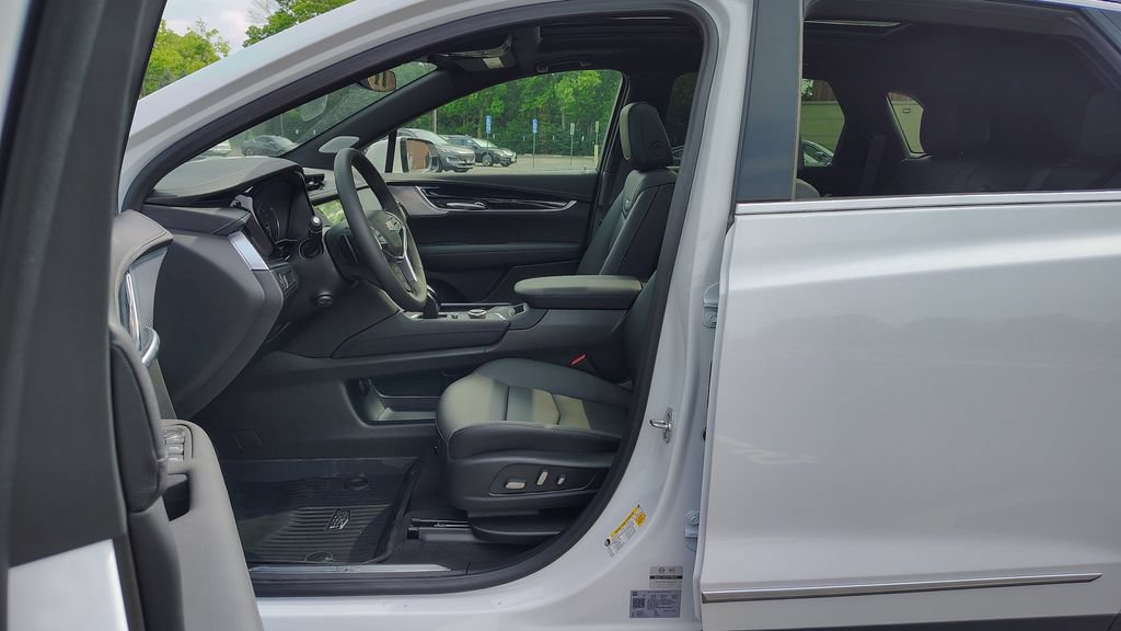 2025 Cadillac XT5 Premium Luxury - Photo 9