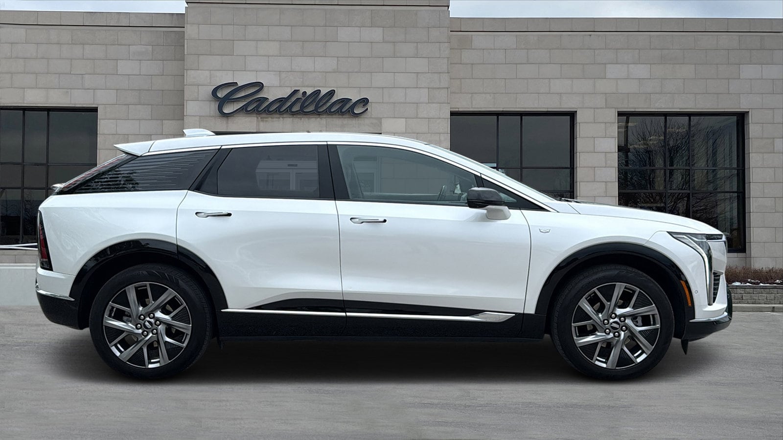 Certified 2025 Cadillac OPTIQ Luxury 2 with VIN 3GYK3DMR5SS133536 for sale in Dublin, OH