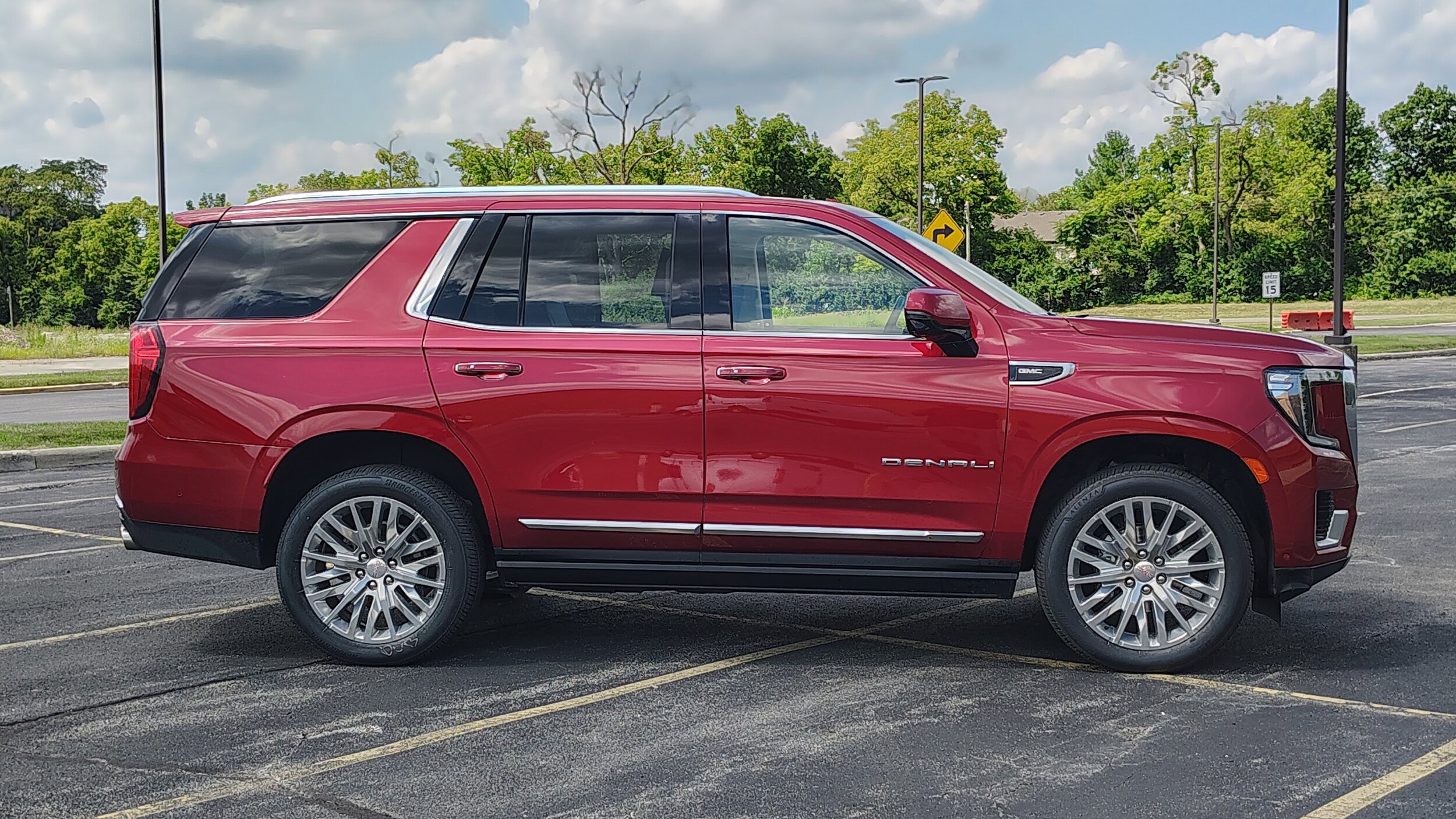 2023 Gmc Yukon Denali photo 3
