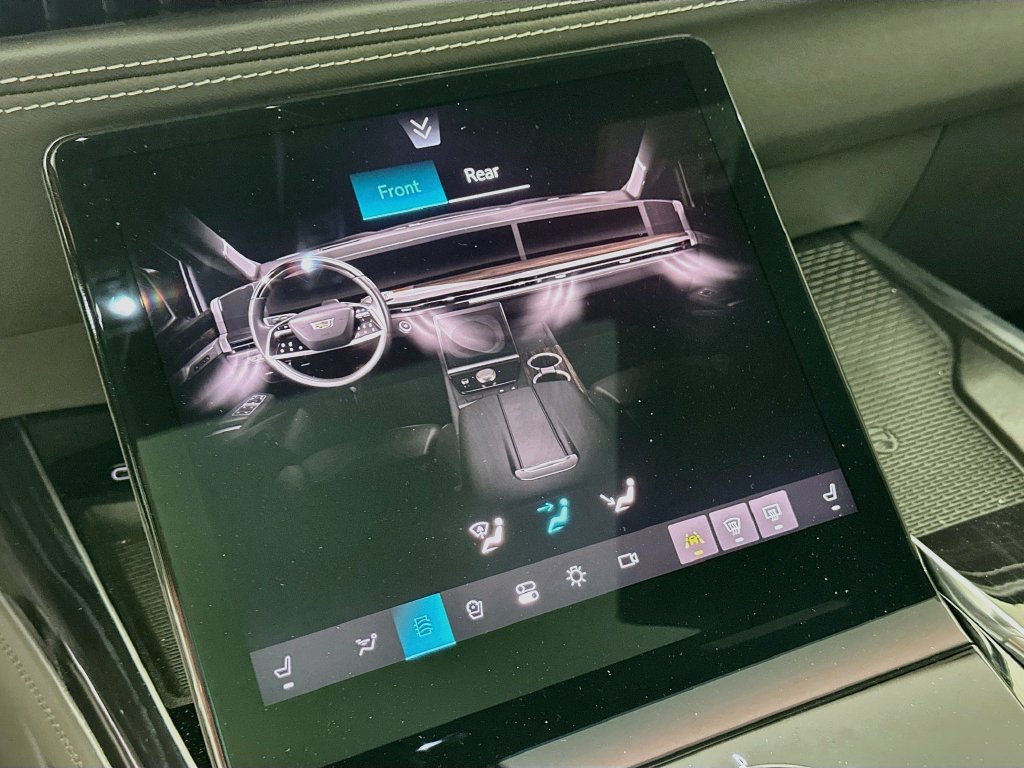 2026 Cadillac Escalade Sport - Photo 20