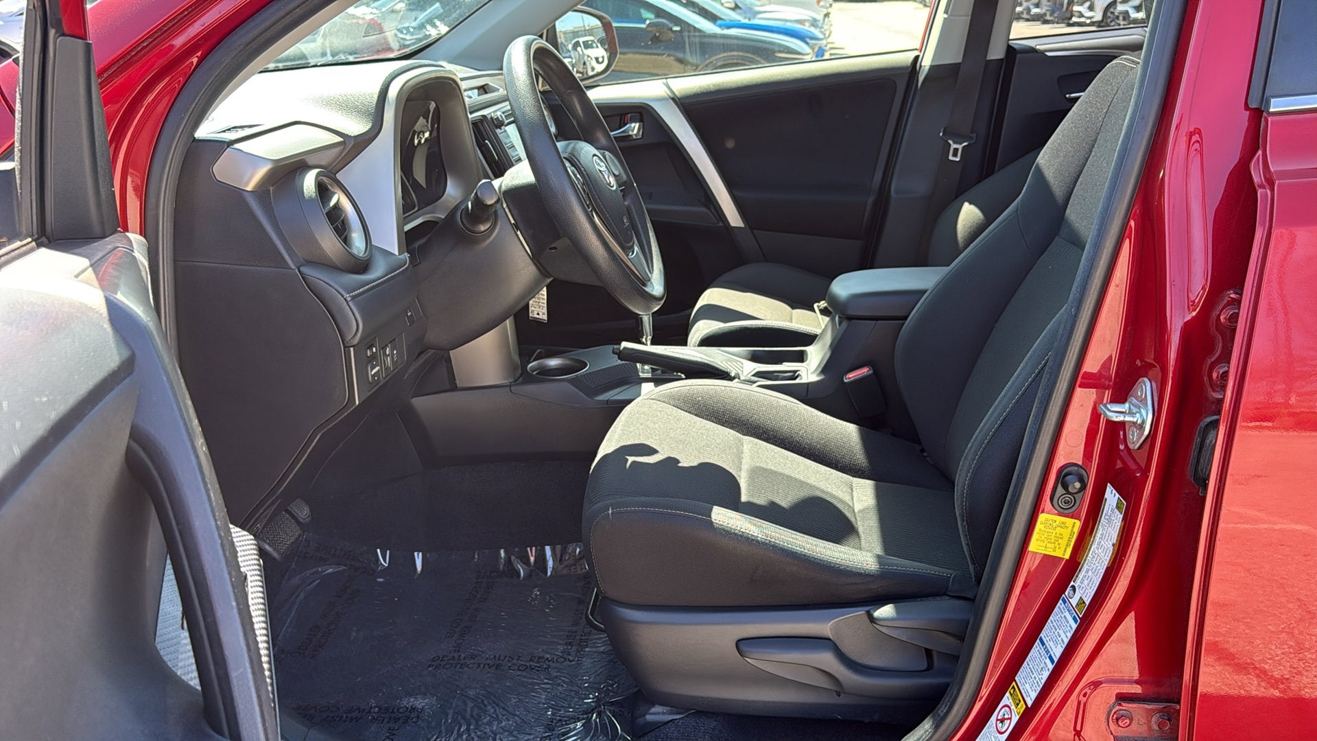 2014 Toyota RAV4 XLE photo 3