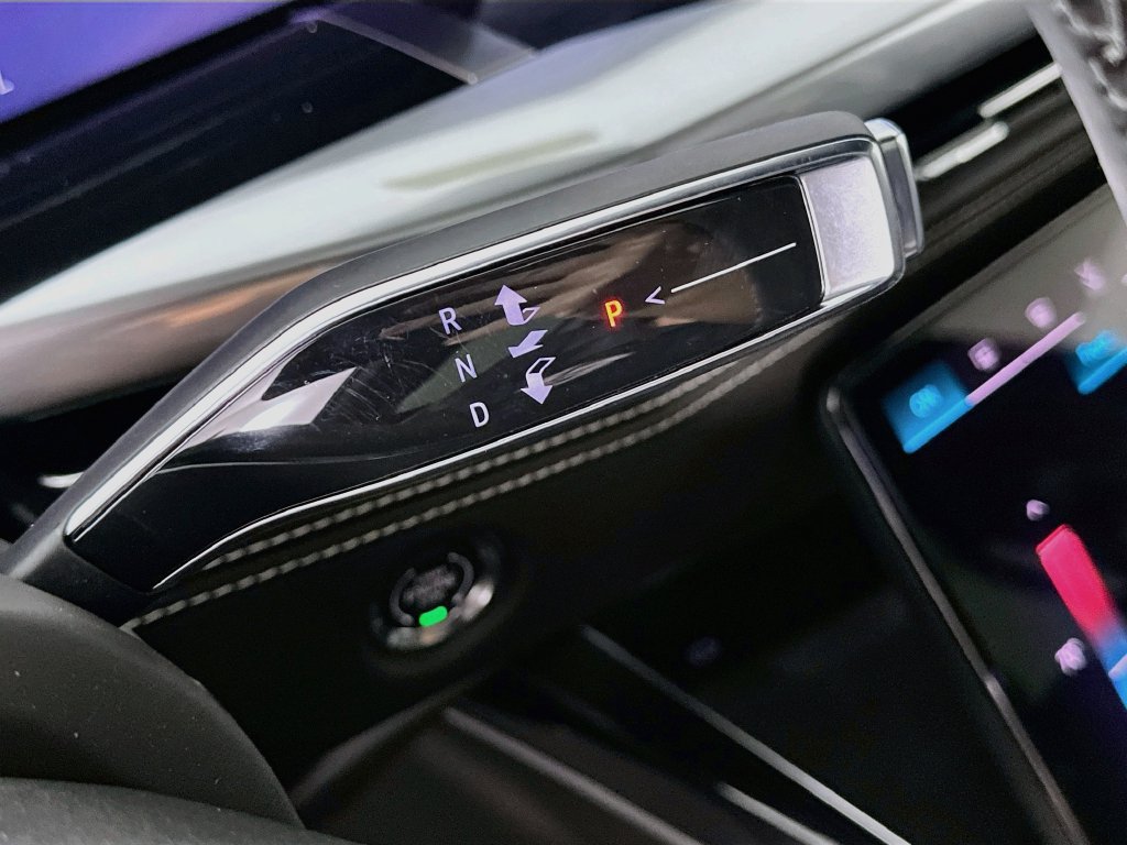 2026 Cadillac Escalade Sport - Photo 21