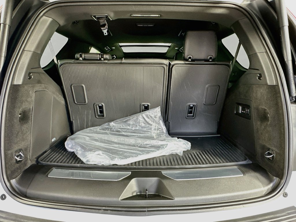 2026 Cadillac Escalade Sport - Photo 35