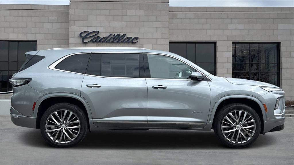 Used 2025 Buick Enclave Avenir SUV