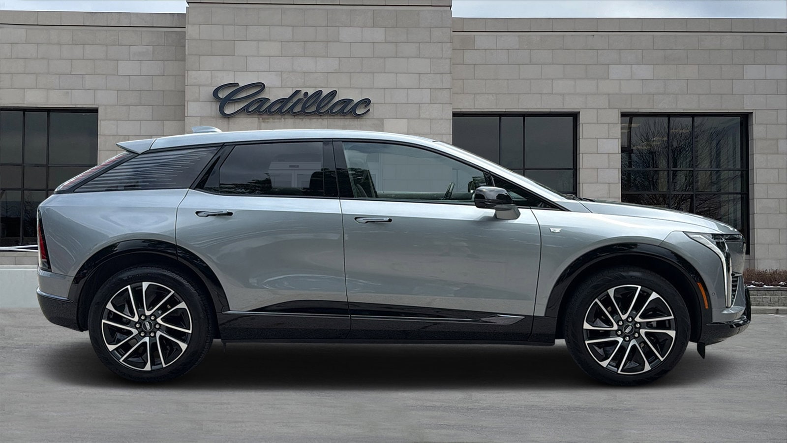 Used 2025 Cadillac OPTIQ Sport 2 with VIN 3GYK3GMR2SS142664 for sale in Dublin, OH