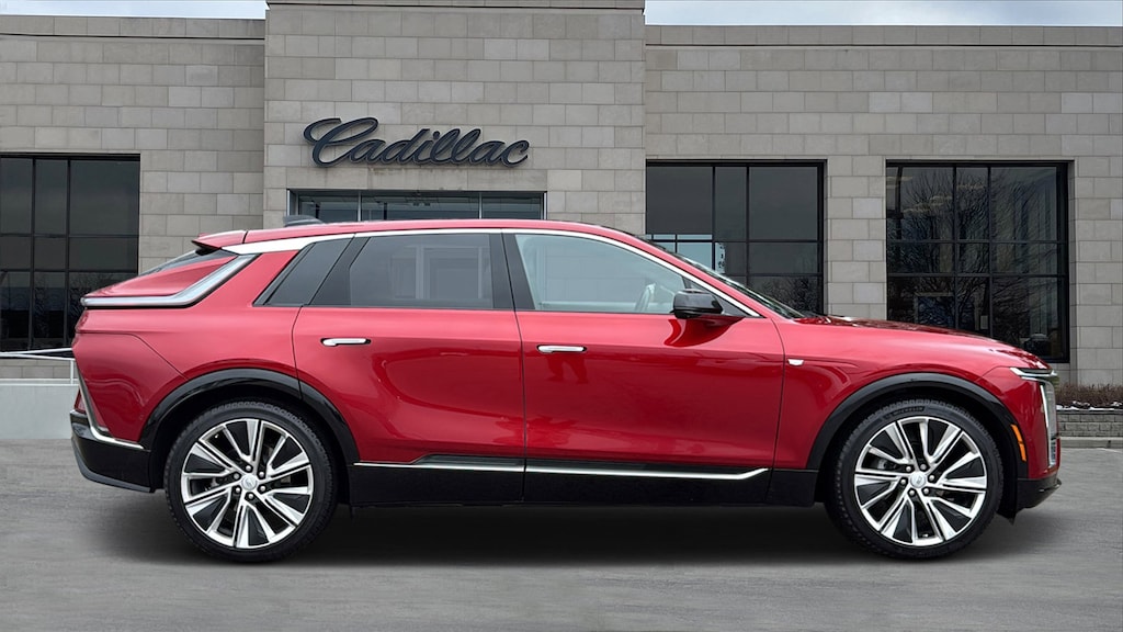 Certified 2024 CADILLAC LYRIQ Luxury 3 SUV