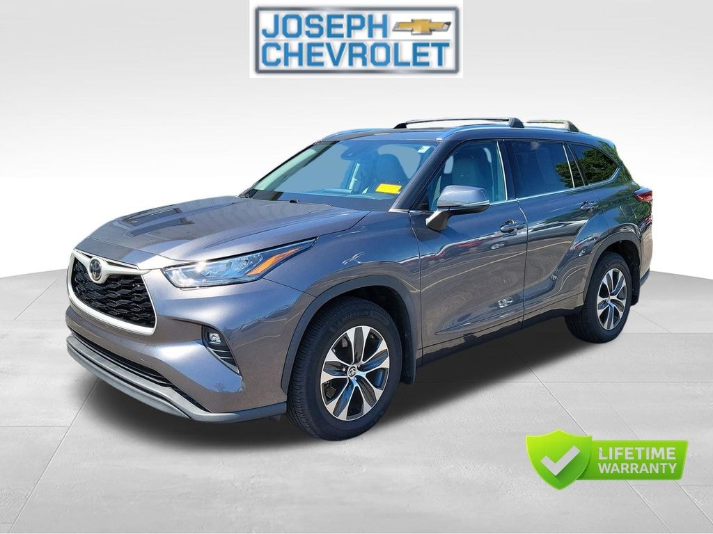 Used 2020 Toyota Highlander XLE SUV