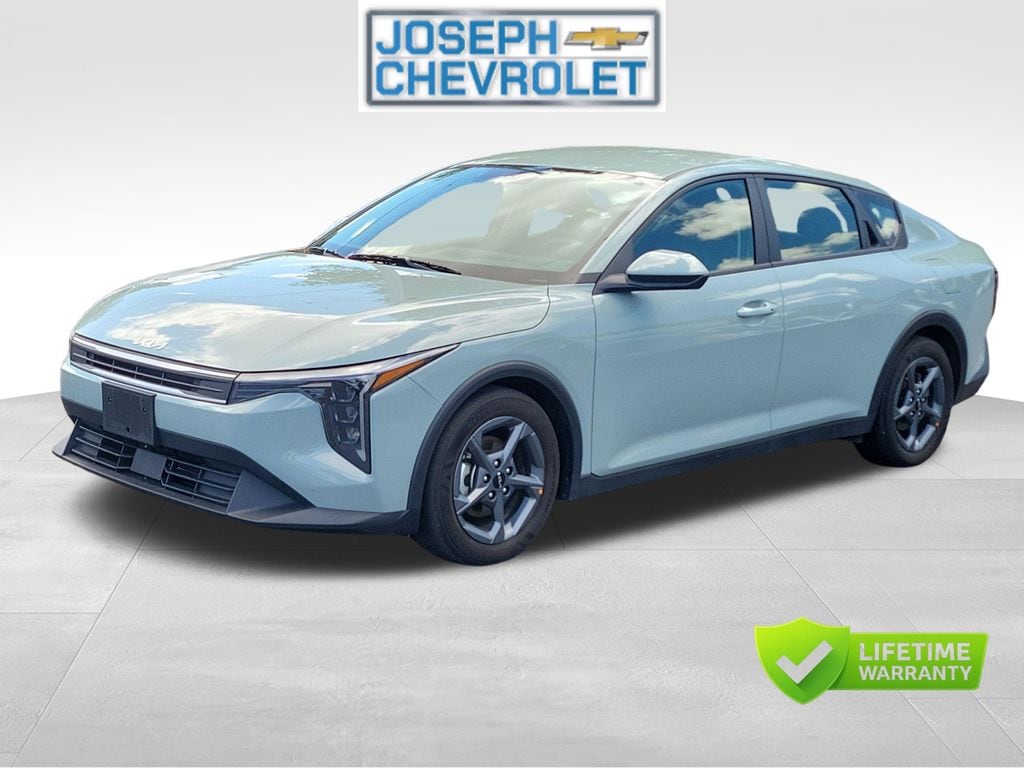 Used 2025 Kia K4 LXS Sedan