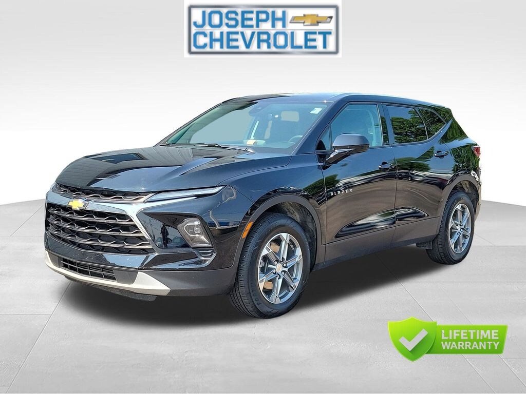 Used 2025 Chevrolet Blazer LT SUV