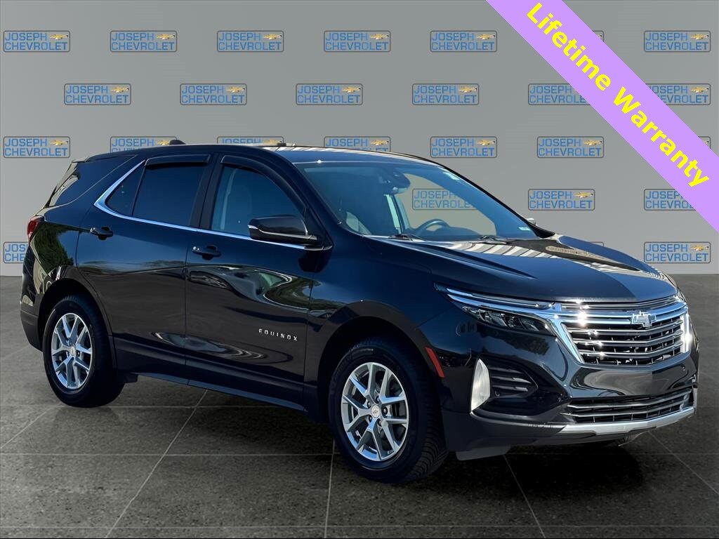 2022 Chevrolet Equinox LT photo 3