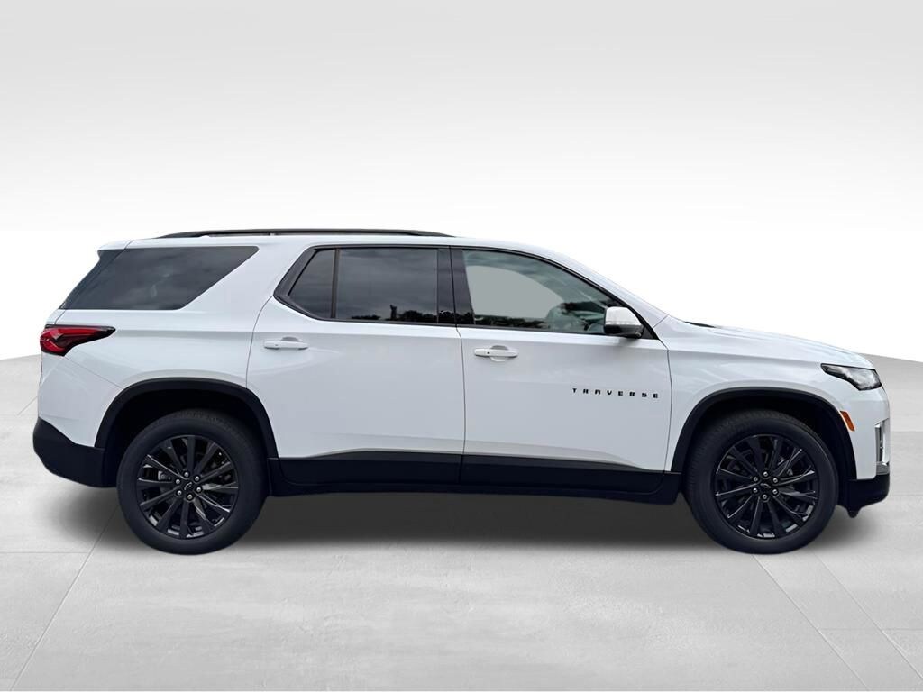 Used 2023 Chevrolet Traverse RS SUV