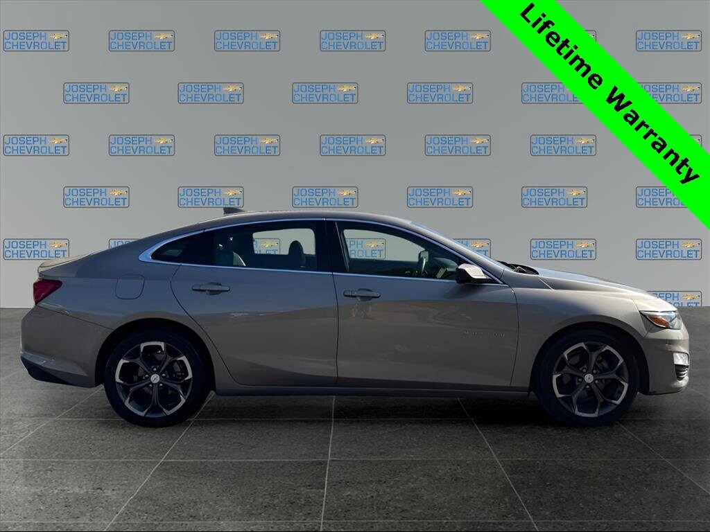 2023 Chevrolet Malibu 1LT photo 4