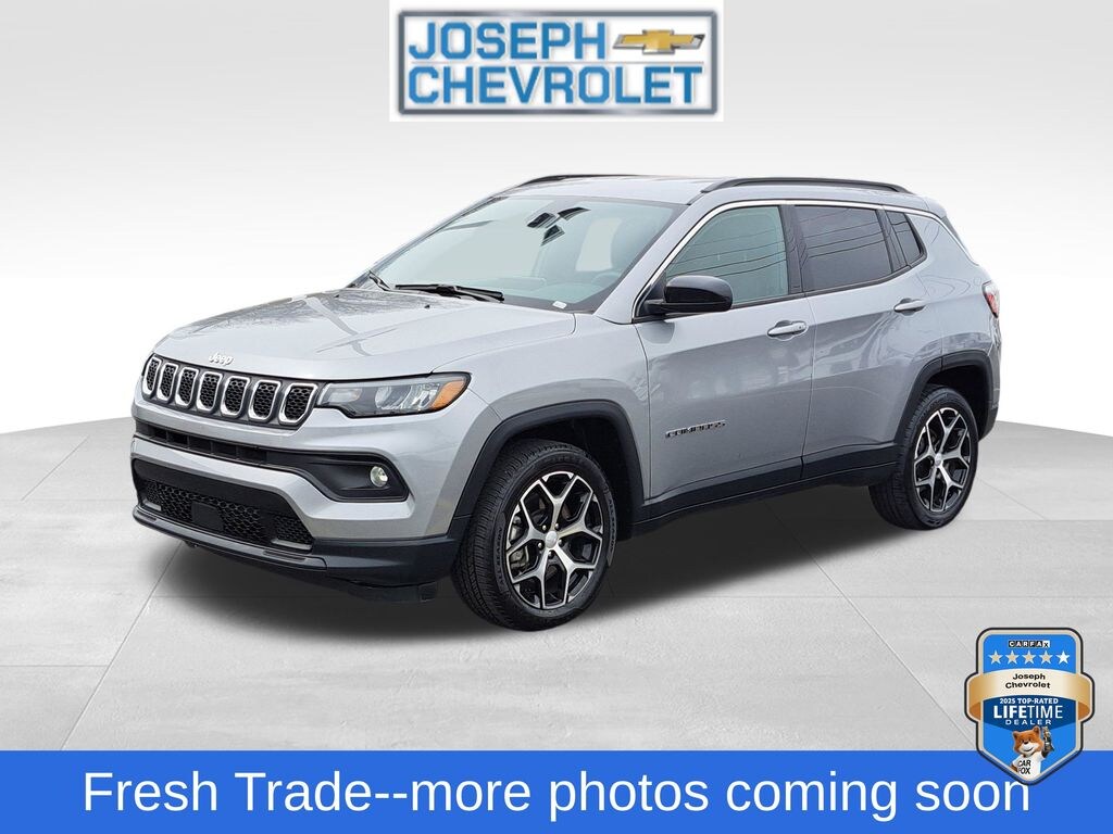 Used 2024 Jeep Compass Latitude SUV