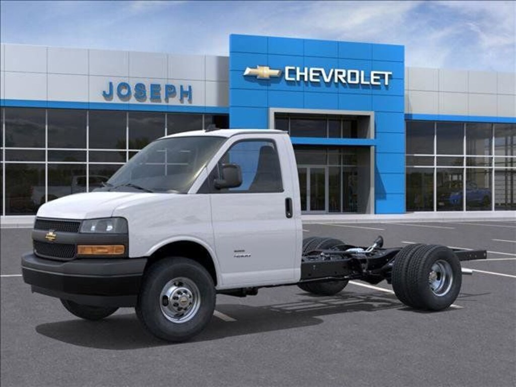 New 2025 Chevrolet Express 3500 Work Van Cab/Chassis