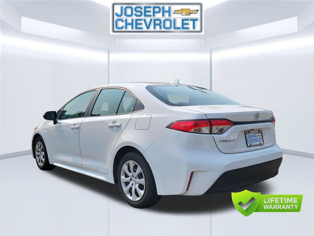Used 2024 Toyota Corolla LE Sedan