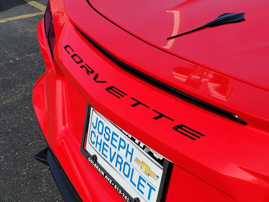 2025 Chevrolet Corvette 3LT - Photo 8