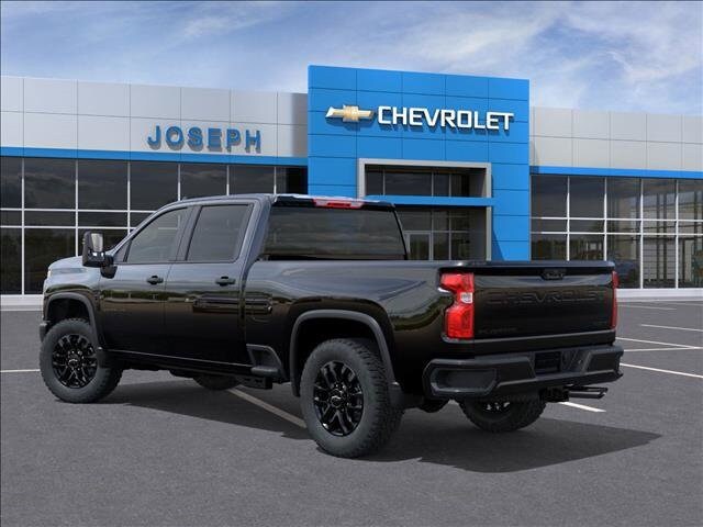 2026 Chevrolet Silverado Custom photo 3