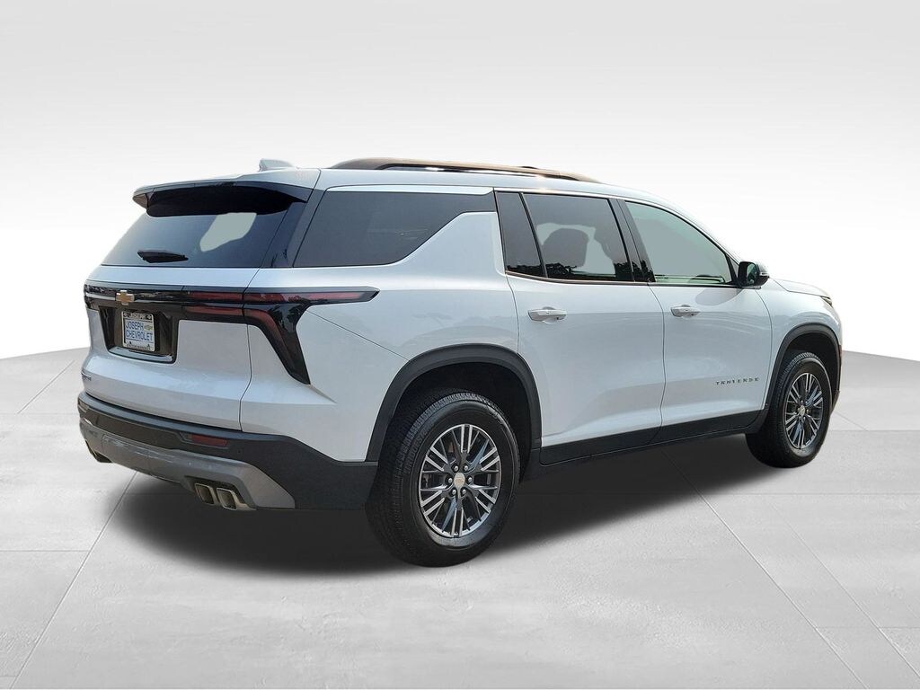 Used 2026 Chevrolet Traverse LT SUV