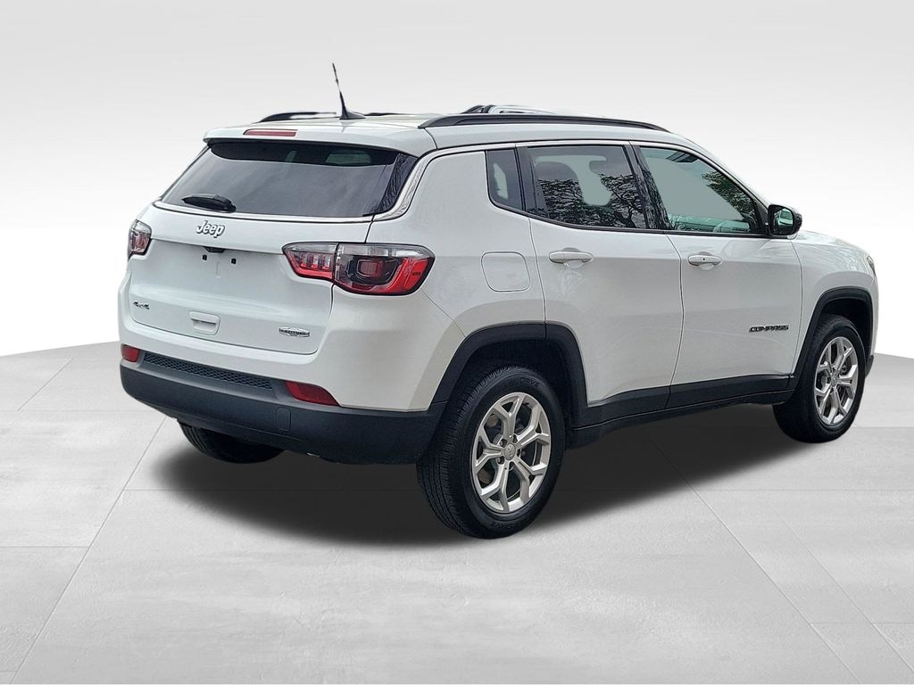 Used 2024 Jeep Compass Latitude SUV