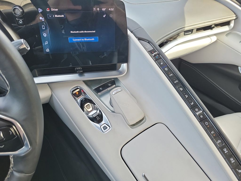 2025 Chevrolet Corvette 3LT - Photo 18