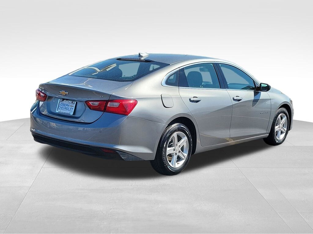 Used 2024 Chevrolet Malibu LT Sedan