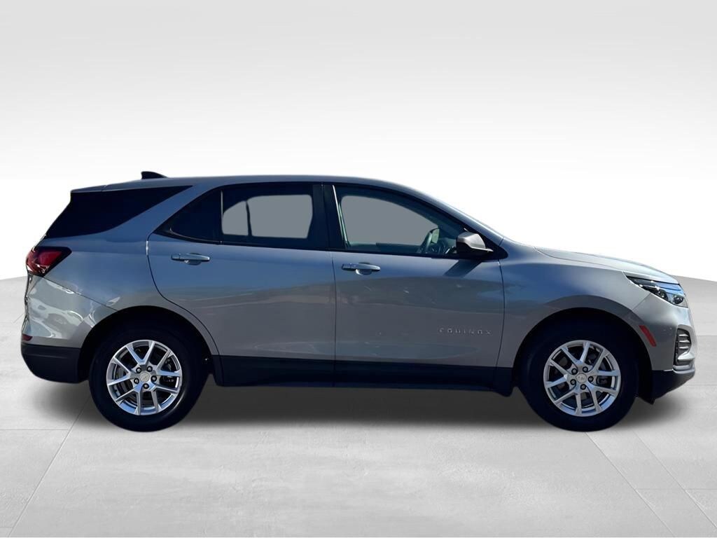 Used 2023 Chevrolet Equinox LS SUV
