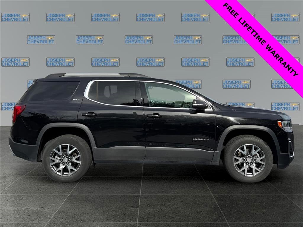 2023 Gmc Acadia SLT photo 2