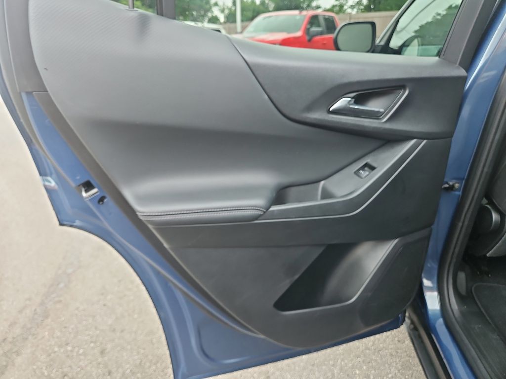 2025 Chevrolet Equinox LT - Photo 15
