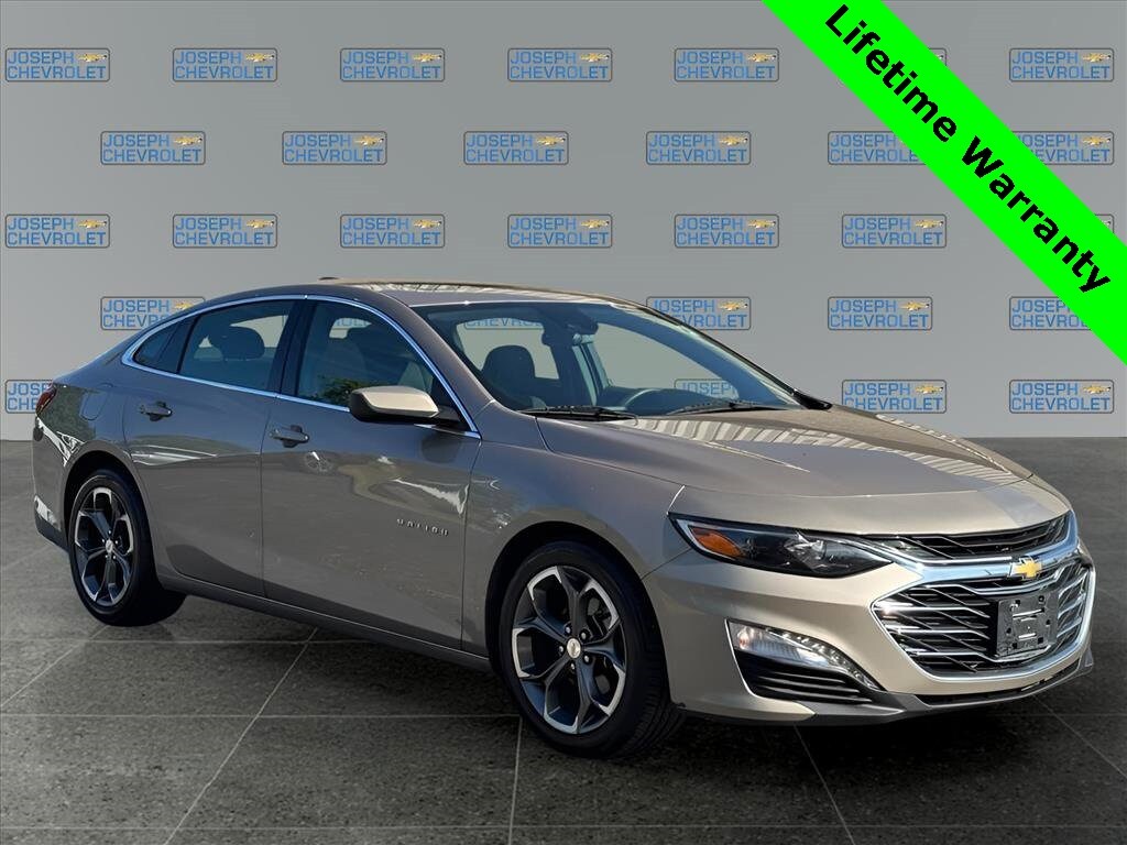 2023 Chevrolet Malibu 1LT photo 3