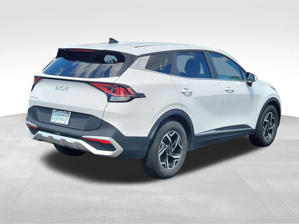 Used 2025 Kia Sportage LX SUV