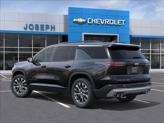 2026 Chevrolet Traverse photo 3
