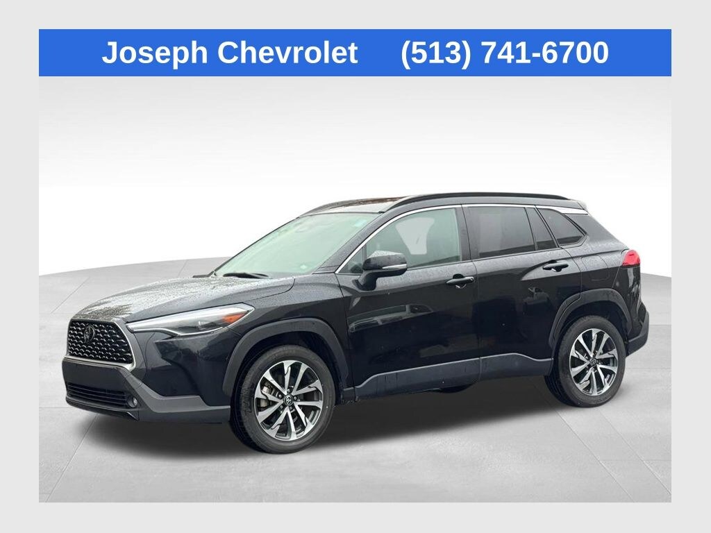 Used 2024 Toyota Corolla Cross XLE SUV