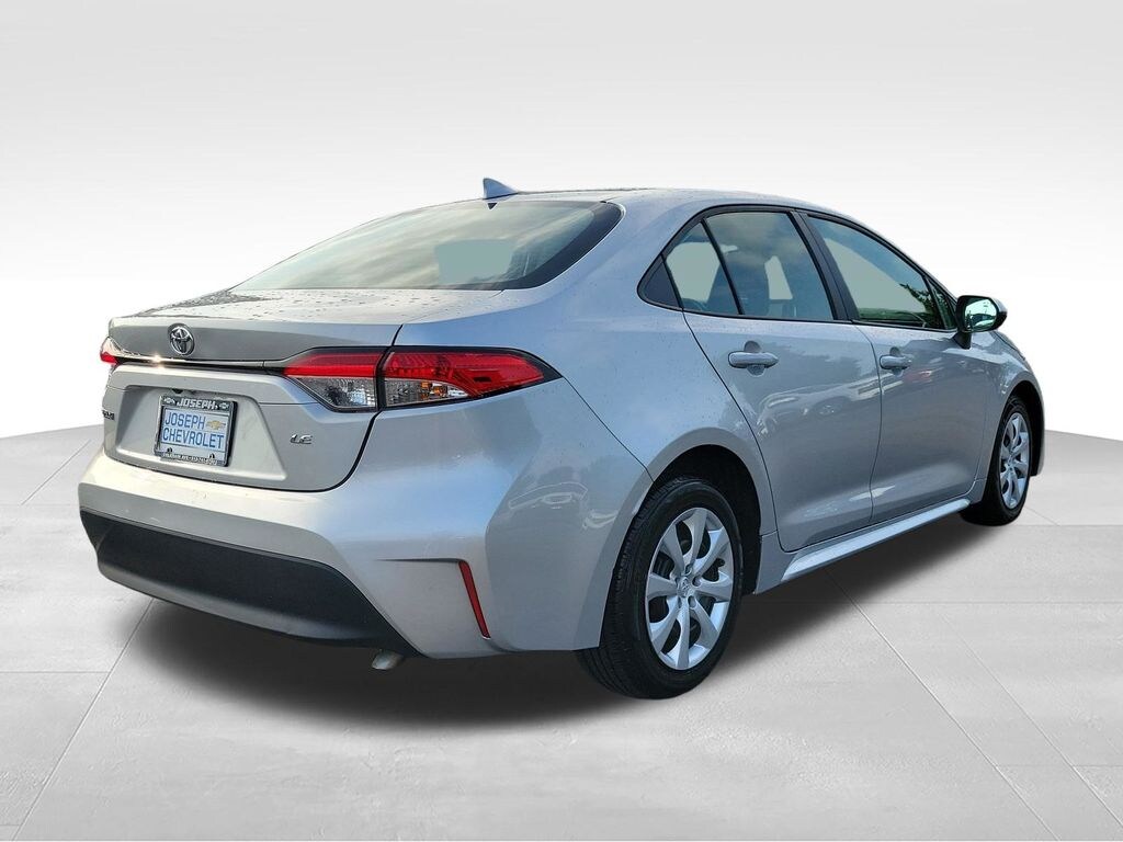 Used 2024 Toyota Corolla LE Sedan