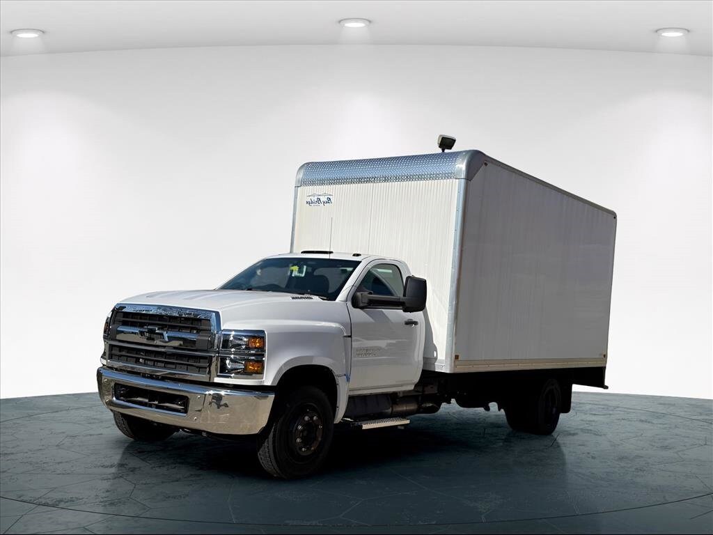 2023 Chevrolet Silverado 4500 Medium Duty Chassis Cab Work Truck's photo