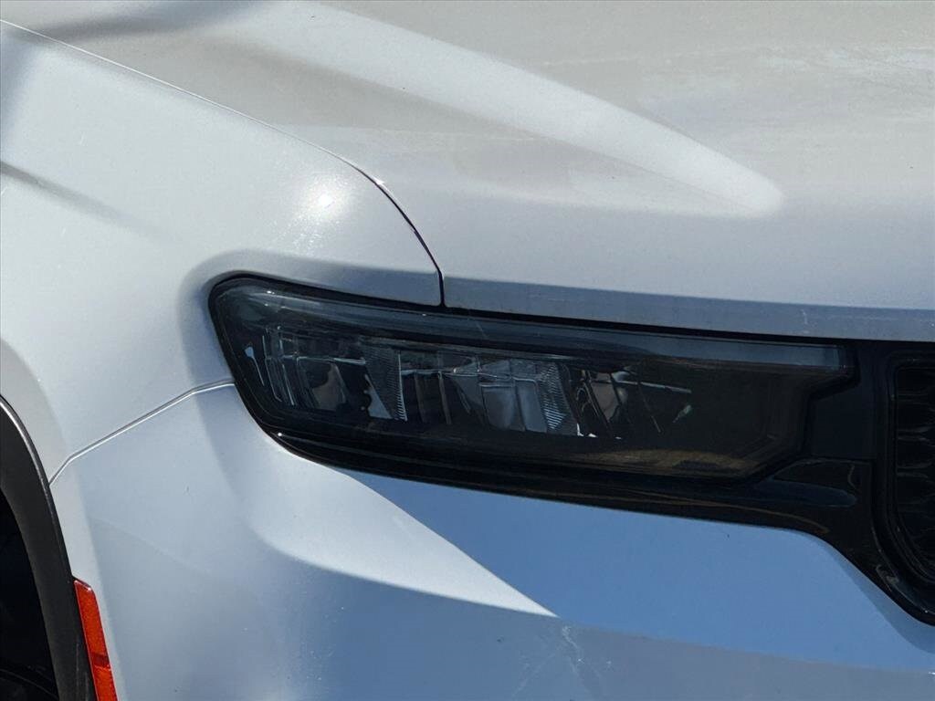 2023 Jeep Grand Cherokee Altitude X photo 4