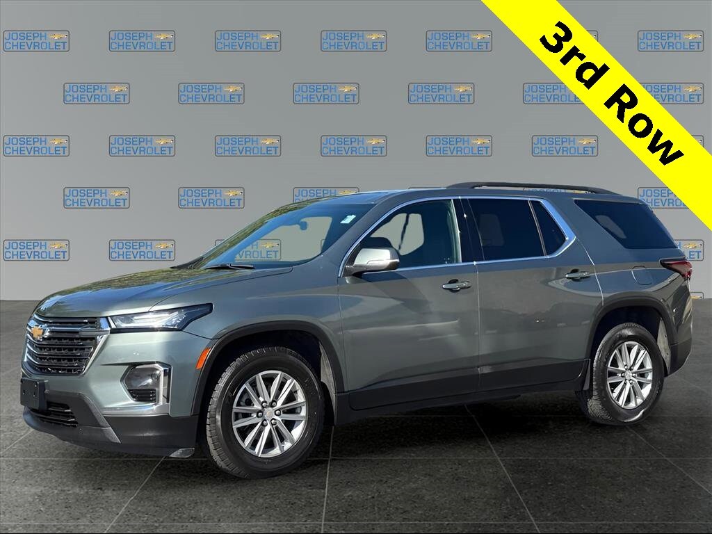 Used 2023 Chevrolet Traverse LT Leather SUV