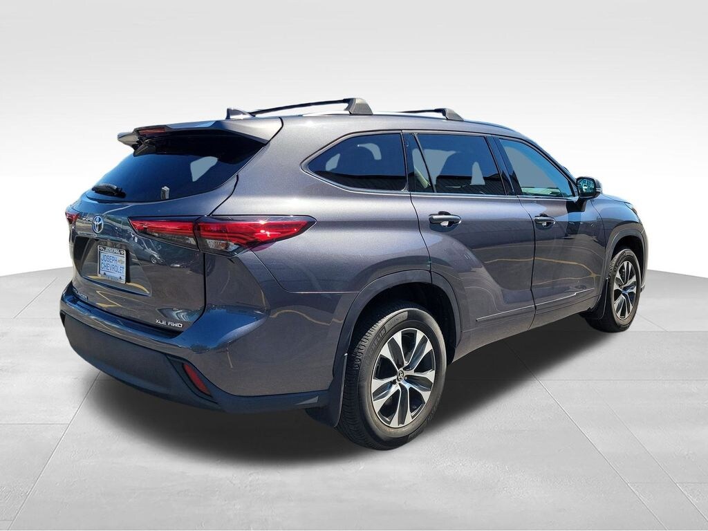 Used 2020 Toyota Highlander XLE SUV