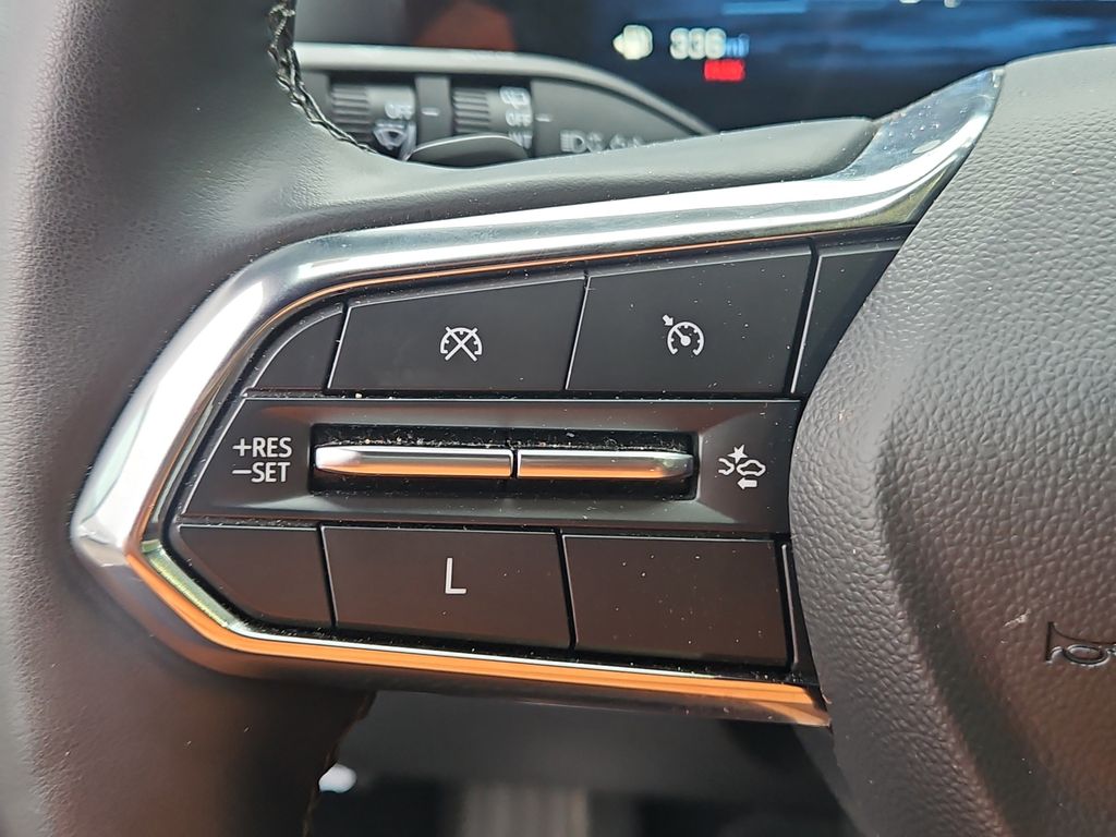 2025 Chevrolet Equinox LT - Photo 23