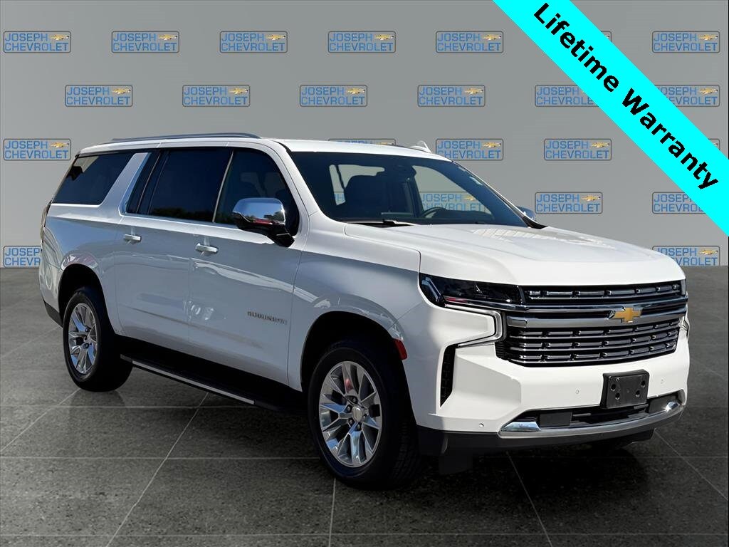2024 Chevrolet Suburban Premier photo 3