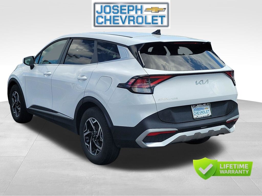Used 2025 Kia Sportage LX SUV