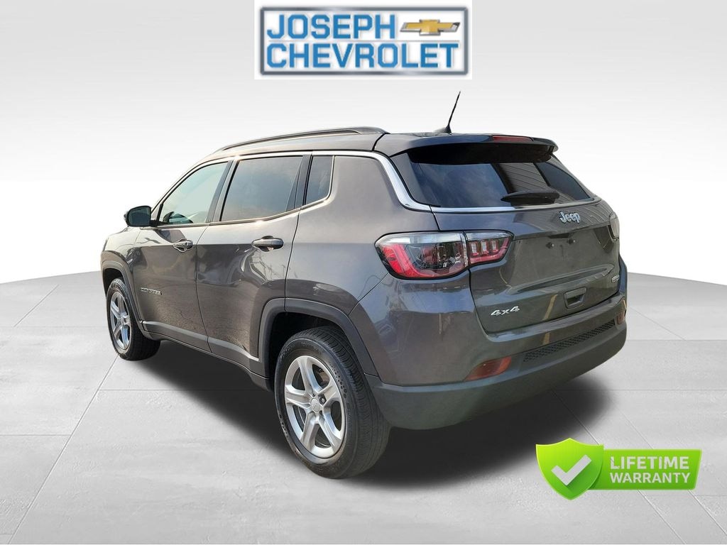 Used 2024 Jeep Compass Latitude SUV