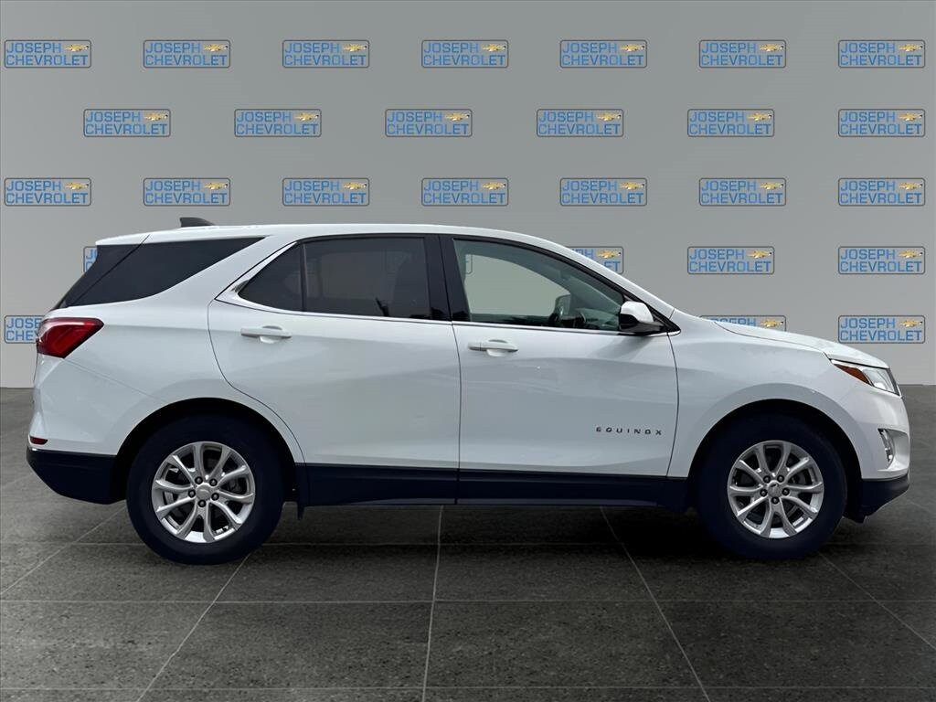 2020 Chevrolet Equinox LT photo 4