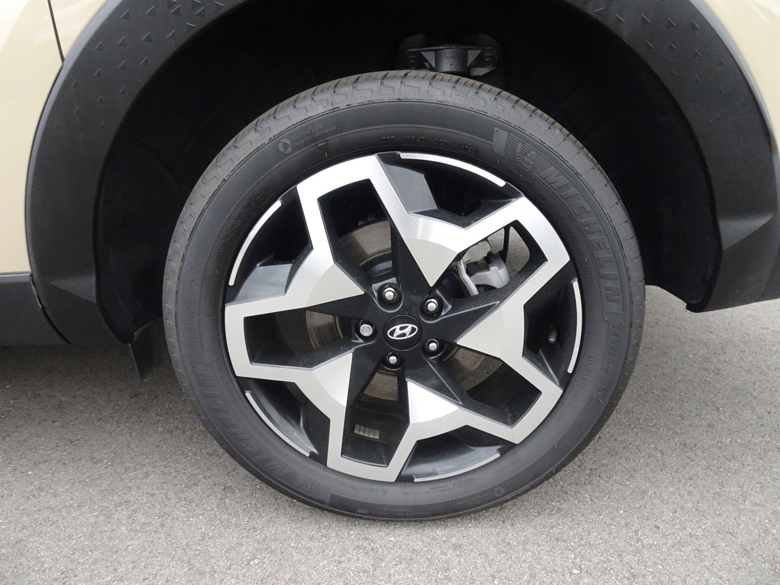 2024 Hyundai Santa Cruz Limited photo 3
