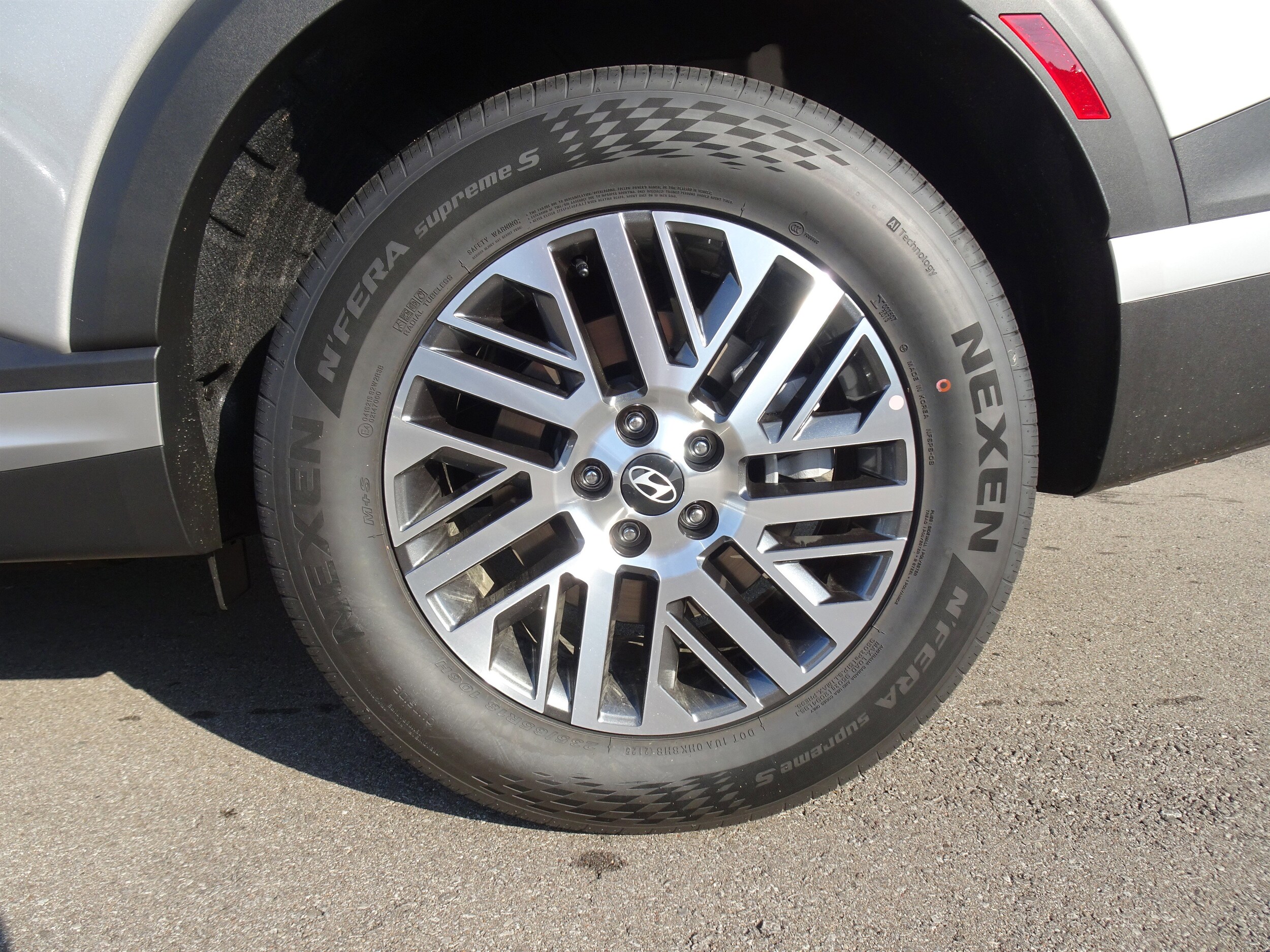 2026 Hyundai Palisade SEL photo 3